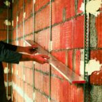 Tencuiala clasica: prepararea mortarului si aplicarea pe perete